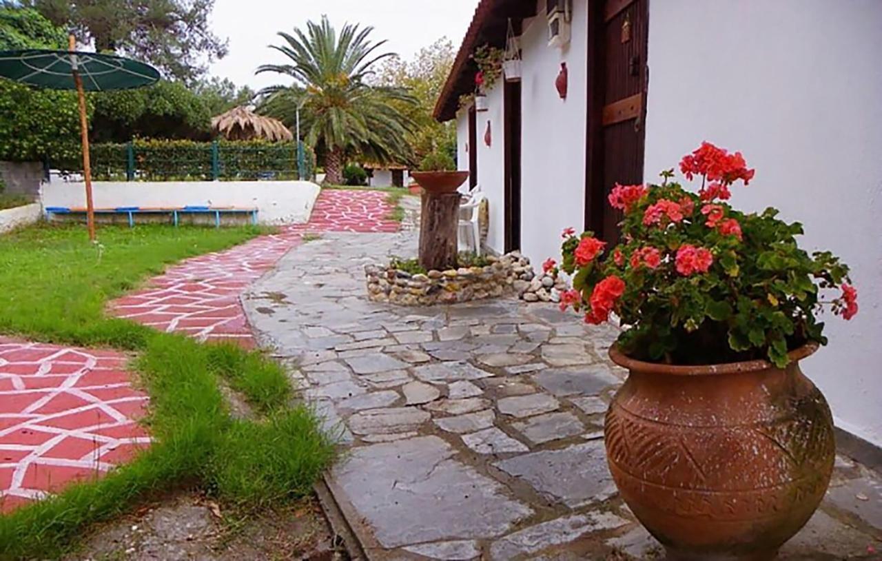 Seaside Villa Nea Poteidaia Exterior foto
